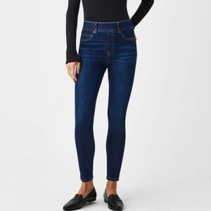 SPANX Pull On Skinny Jeans EUC - Women's Size M - Dark Wash